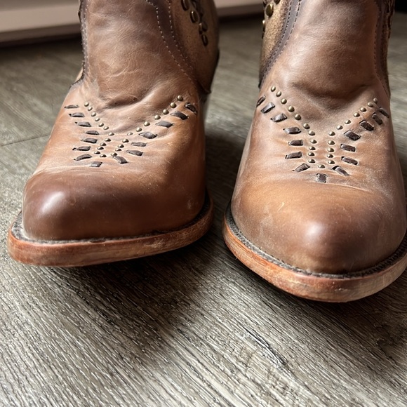 Corral Handcrafted Ankle Booties - Picture 8 of 10